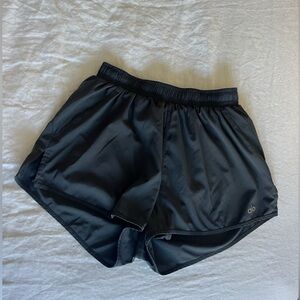 ALO Stride Shorts